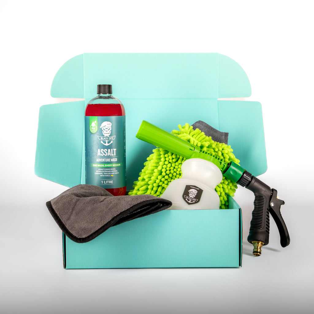 ASSALT Adventure Wash with foam cannon, wash mitt and microfibre cloth in a gift box